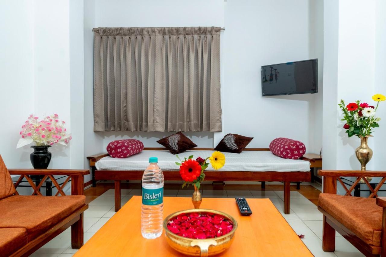 Hotel Green Field 萨塔拉 外观 照片
