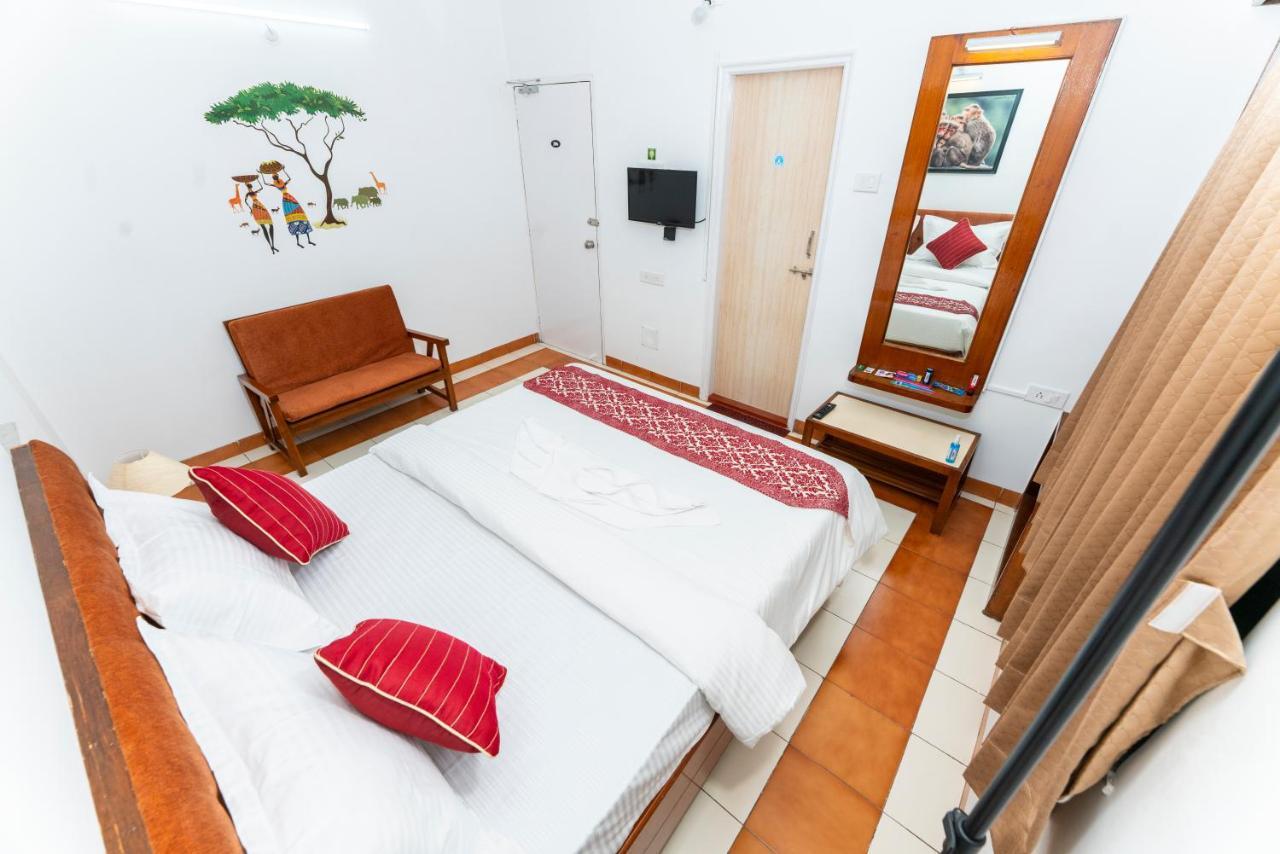 Hotel Green Field 萨塔拉 外观 照片